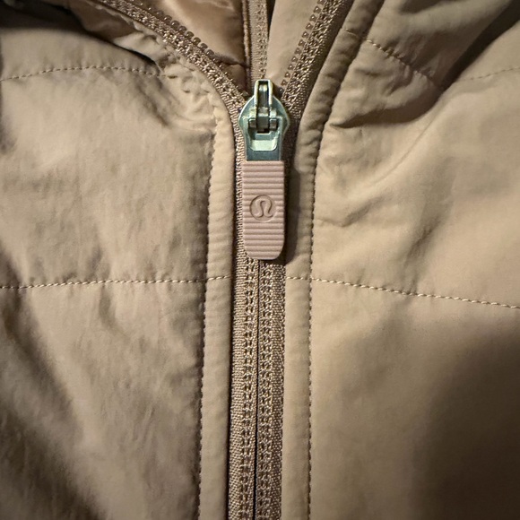 Lululemon vest - Picture 4 of 7